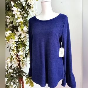 NWT Bell Shaped Ruffled Cuff Long Sleeve Light Knit Sweater Size M